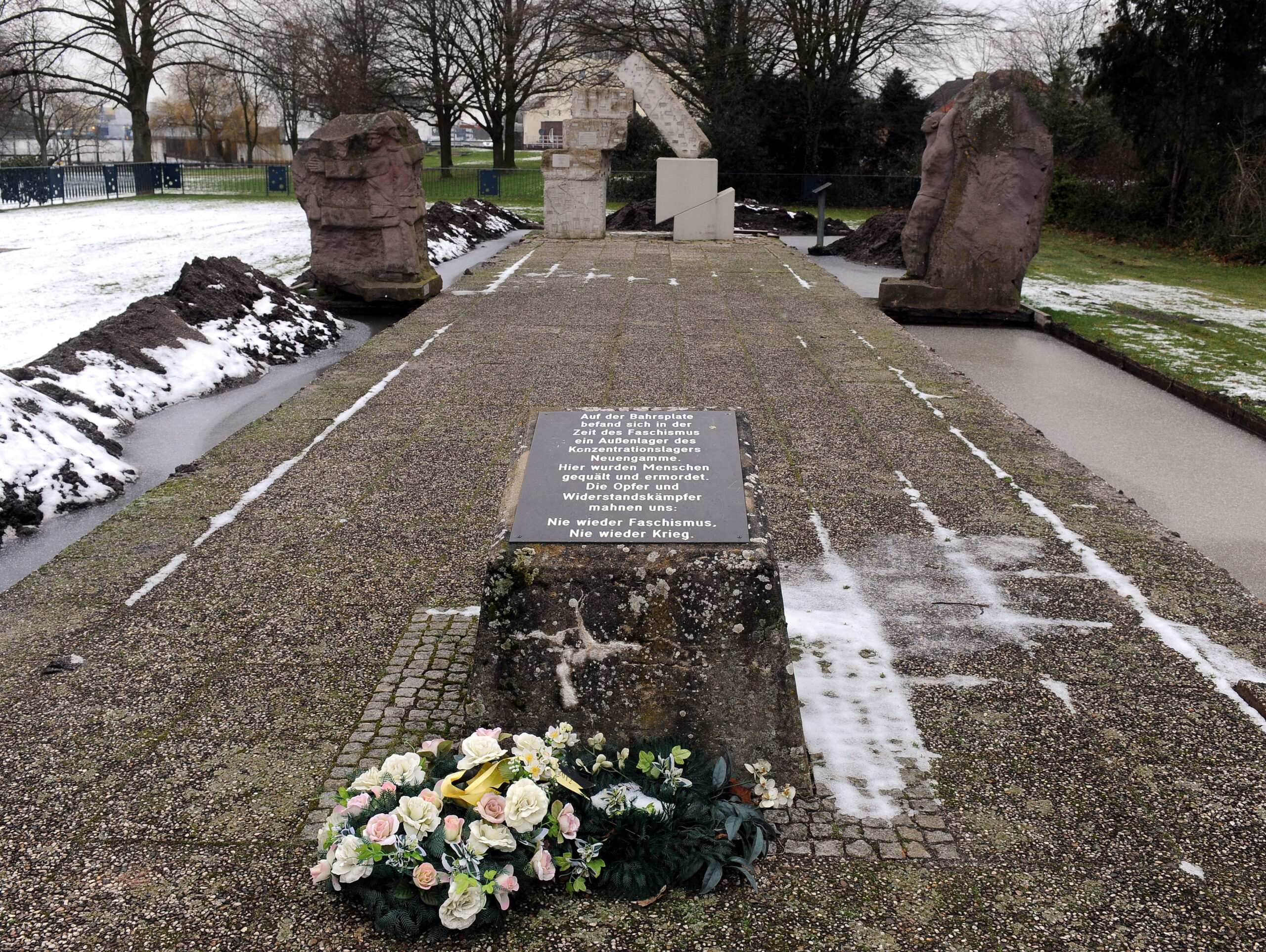 Die Gedenkstätte zum Außenlager des KZ Neuengamme auf der Bahrsplate im Stadtteil Blumenthal von Bremen