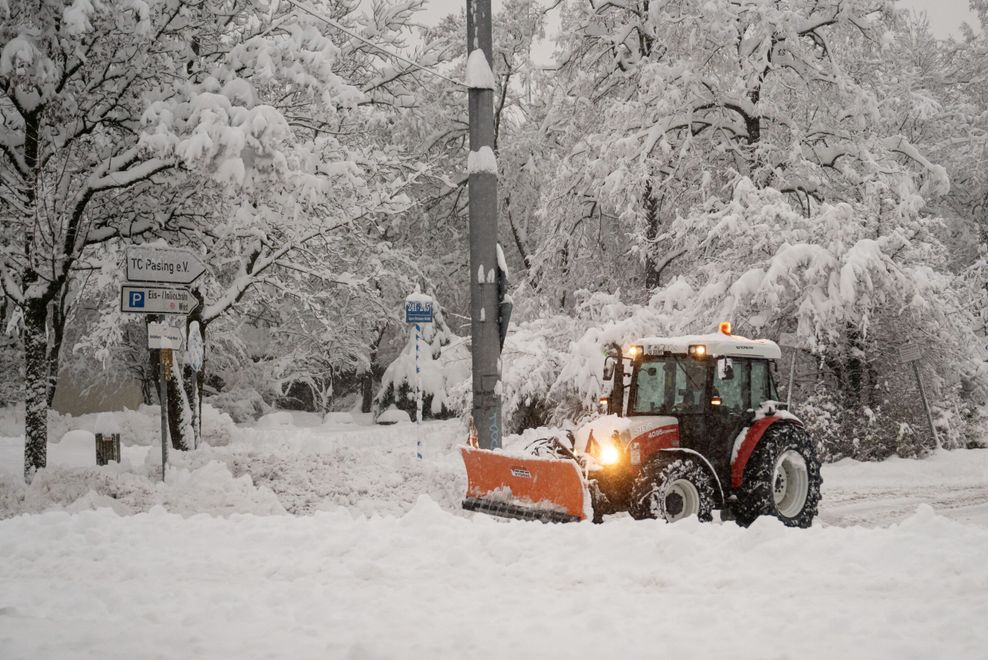 Der Winterdienst in München hat sehr gut zu tun.