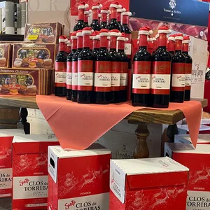 Weinflaschen bei Calpesa