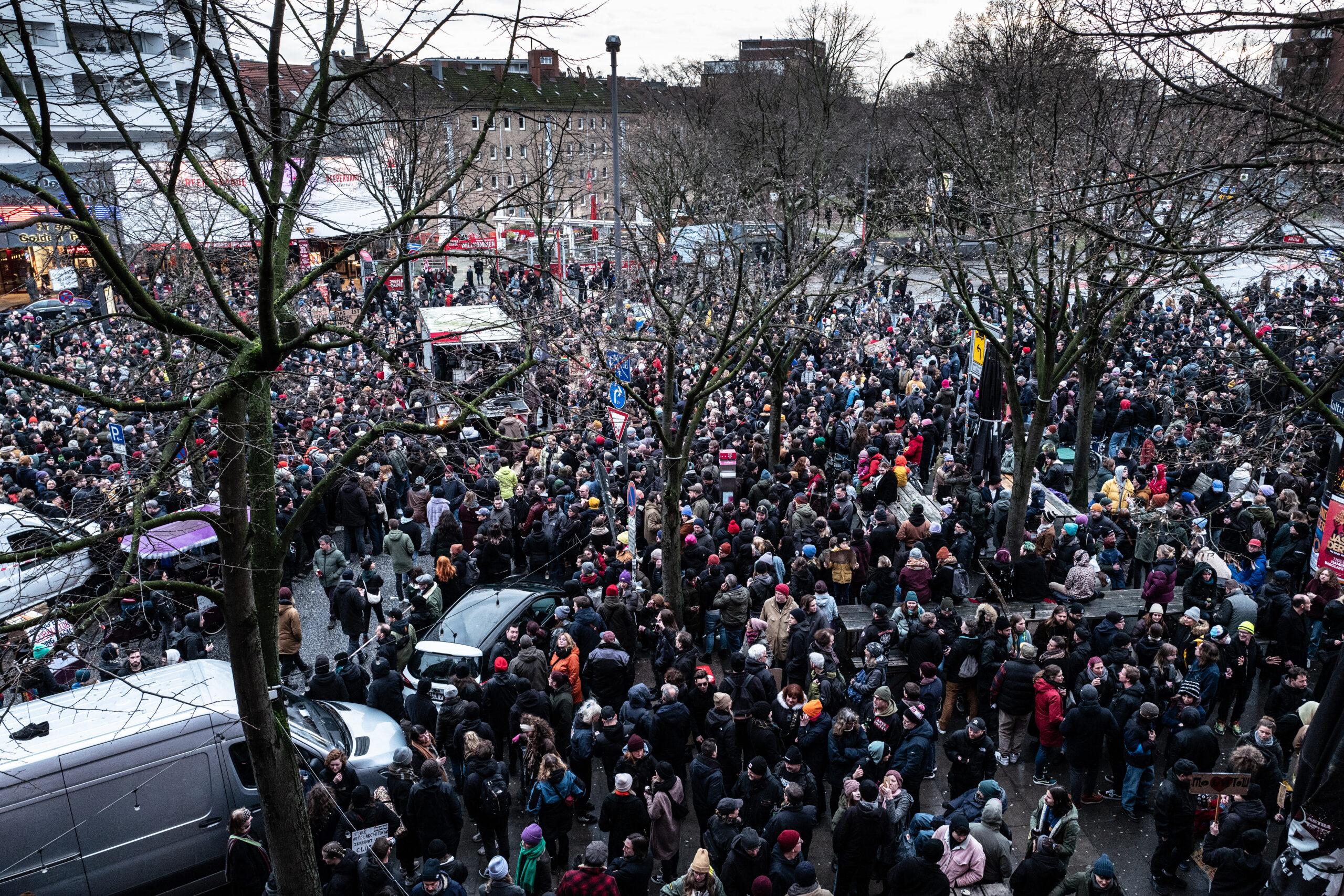 Tausende sind am Samstag zur Demo für das Molotow auf die Straße gegangen.