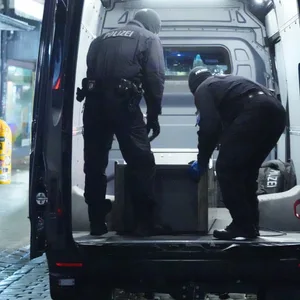 170 Einsatzkräfte waren bei einer großen Razzia gegen illegales Glücksspiel im Einsatz.