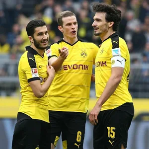 Nuri Sahin, Sven Bender und Mats Hummels im Dortmund-Trikot