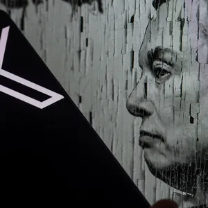 Illustration des neuen „X“-Logos mit Inhaber Elon Musk.