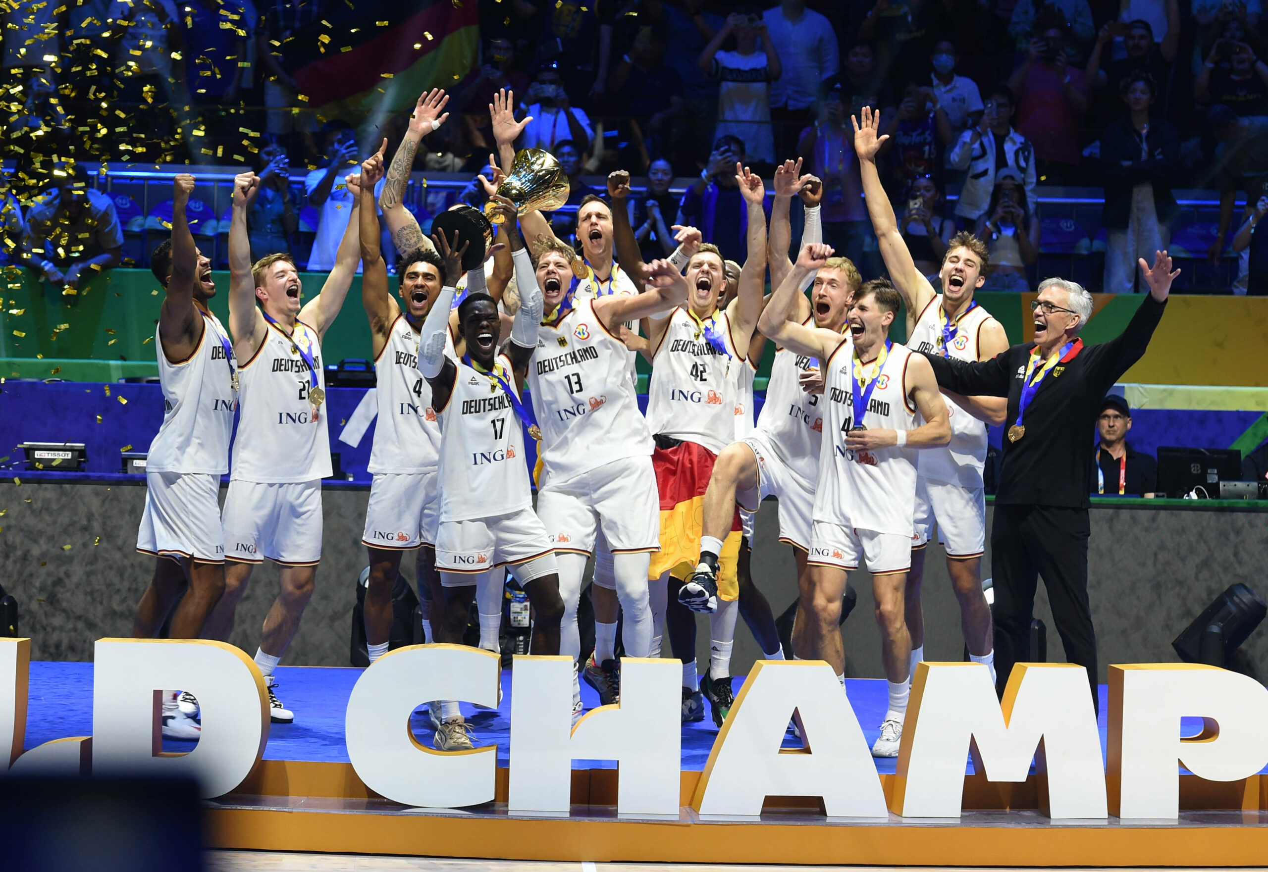 Deutsche Basketball-Nationalmannschaft feiert WM-Sieg