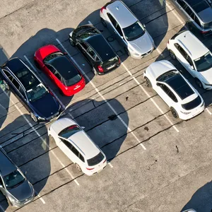 Geparkte Autos (Symbolfoto).