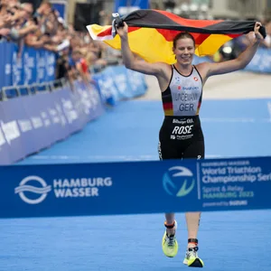 Laura Lindemann beim Hamburg Wasser Triathlon