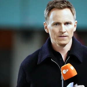 Jochen Breyer moderiert für das ZDF.