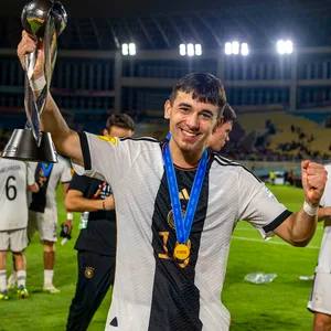 Bilal Yalcinkaya nach Gewinn der U17-Weltmeisterschaft