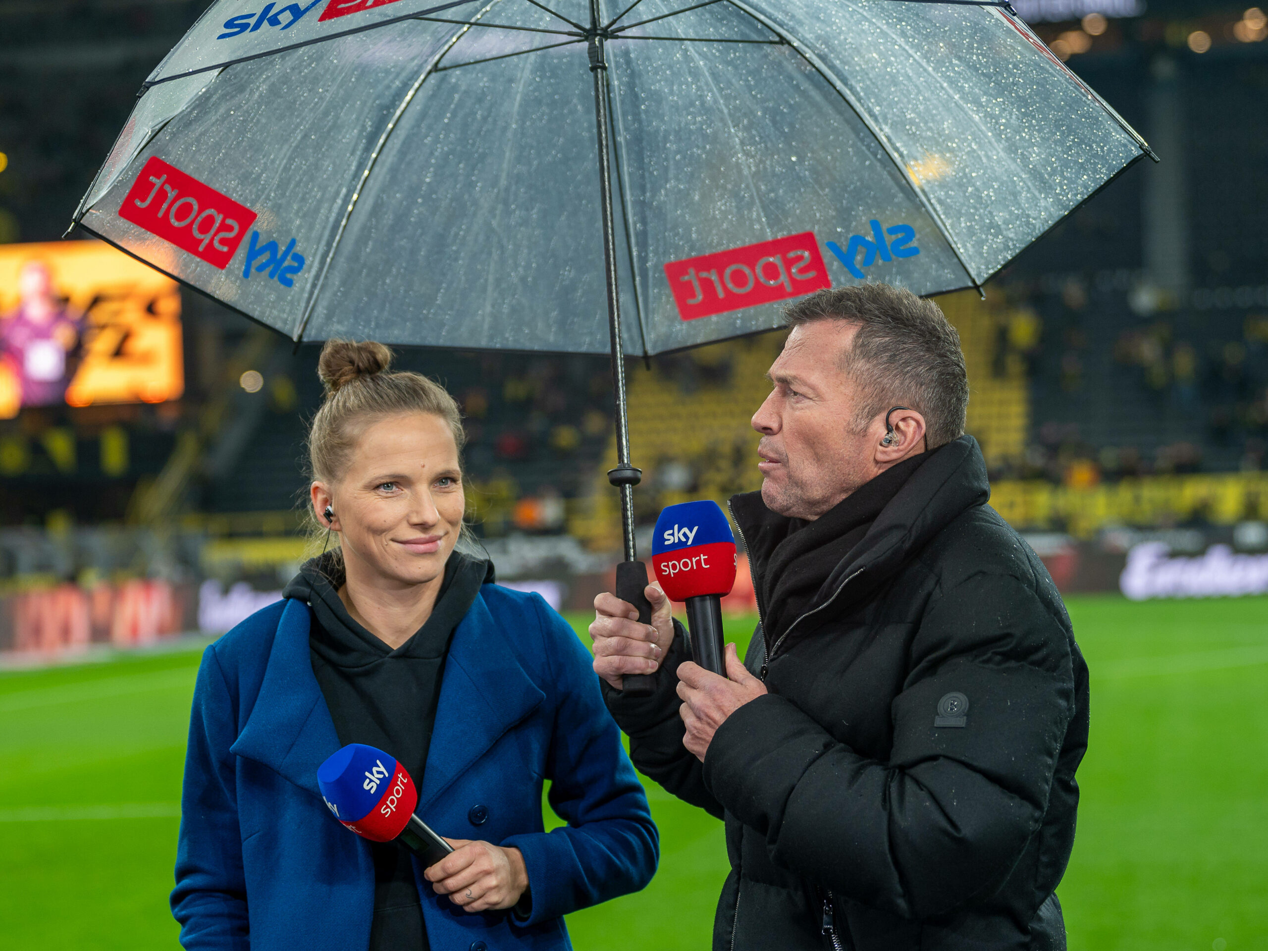 Lothar Matthäus war gemeinsam mit Tabea Kemme als Sky-Experte beim Topspiel in Dortmund im Einsatz