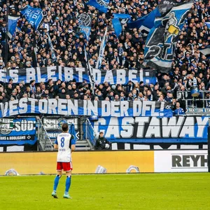Banner der HSV-Fans gegen einen Investoren-Einstieg in der DFL