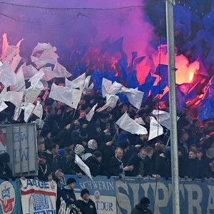 Rostock-Fans zünden Pyro in Paderborn