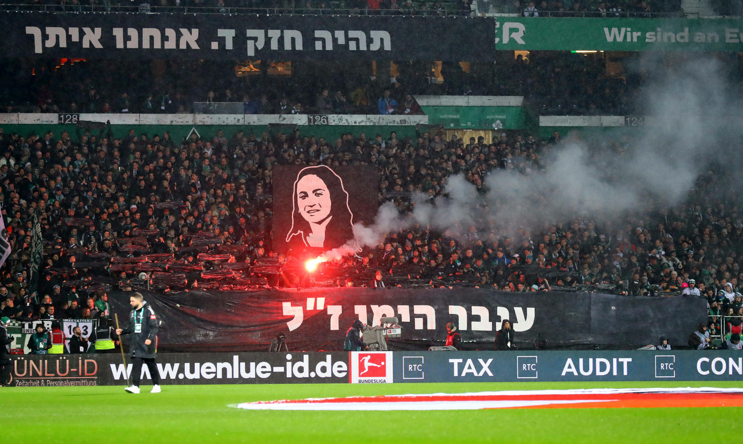 Fans von Werder Bremen gedenken der ermordeten Inbar Haiman.