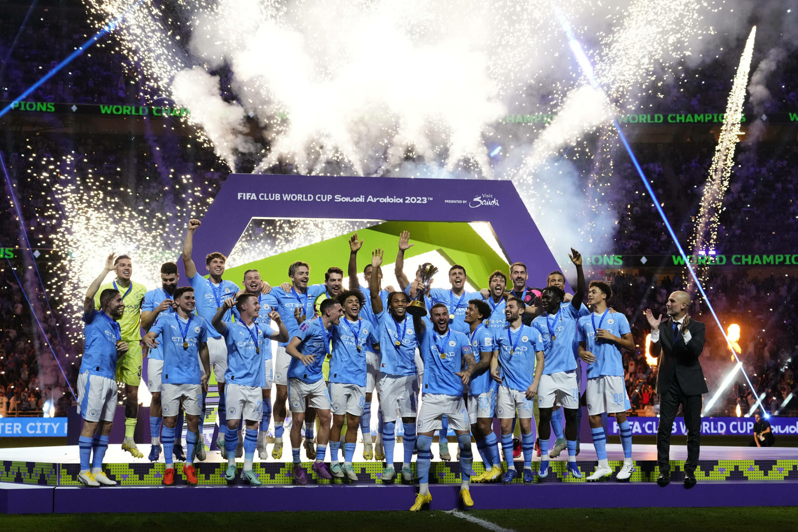 Manchester City feiert Gewinn der Klub-WM