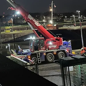 Unfall mit Kleinfahrzeug an der Schleuse – Nord Ostsee Kanal blockiert