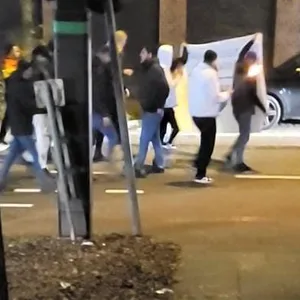Spontane Kurden-Demo in Harburg Autos und Busse behindert