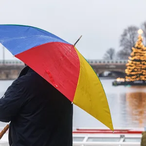 Das Weihnachtswetter in Hamburg wird nichts für Sonnenanbeter.