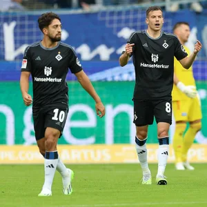 Guilherme Ramos, Immanuel Pherai, Laszlo Benes und Levin Öztunali