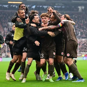 Adam Dzwigala, Oladapo Afolayan, Manolis Saliakas, Torschuetze Philipp Treu, Etienne Amenyido, Jackson Irvine