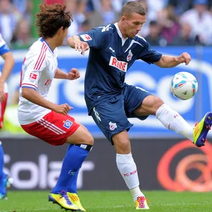 Lukas Podolski spielte in der Bundesliga mit Köln mehrfach gegen den HSV.