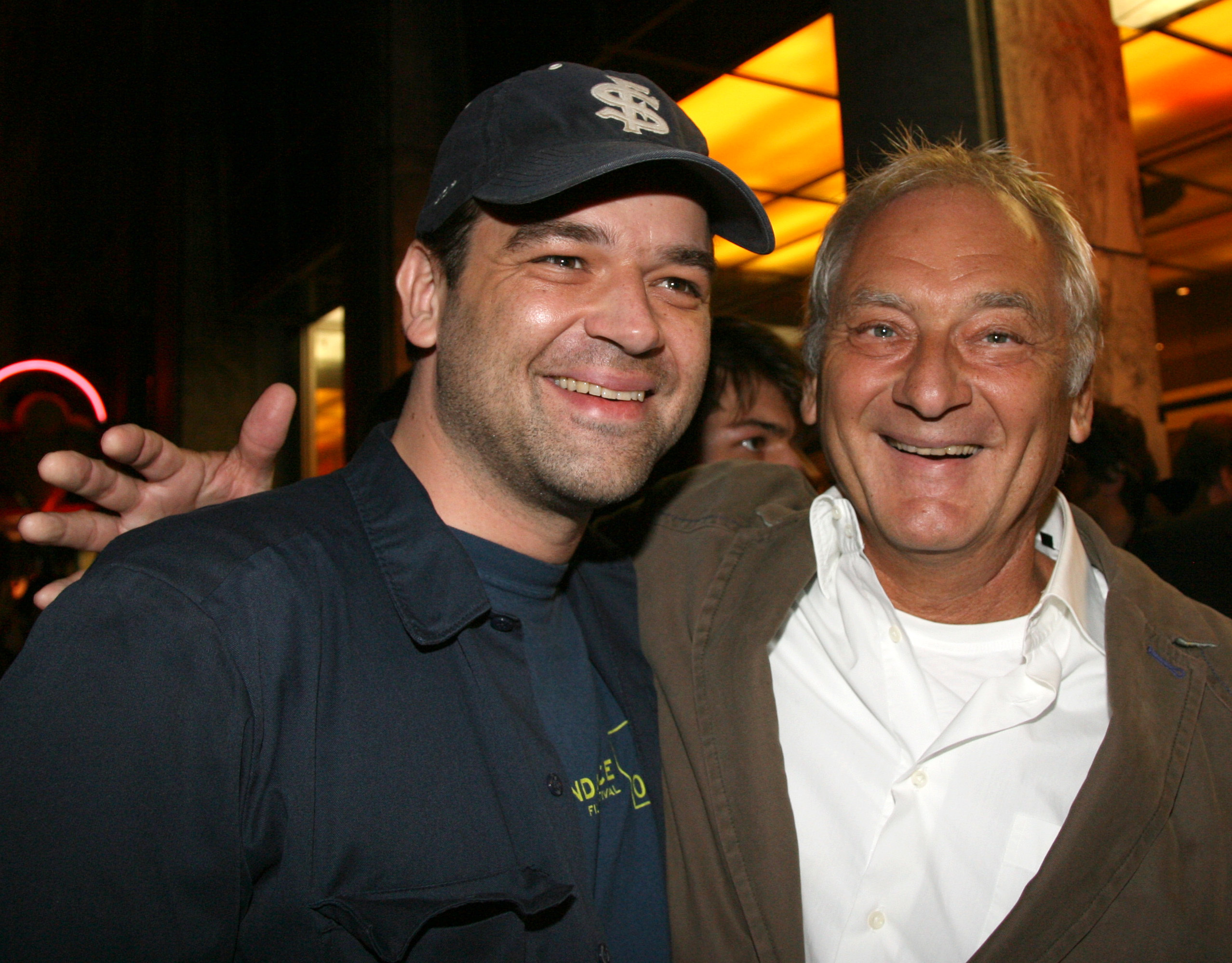Regisseur Marc Rothemund (l.) steht neben seinem Vater Sigi, der im Alter von 79 Jahren verstorben ist. (Archivbild)