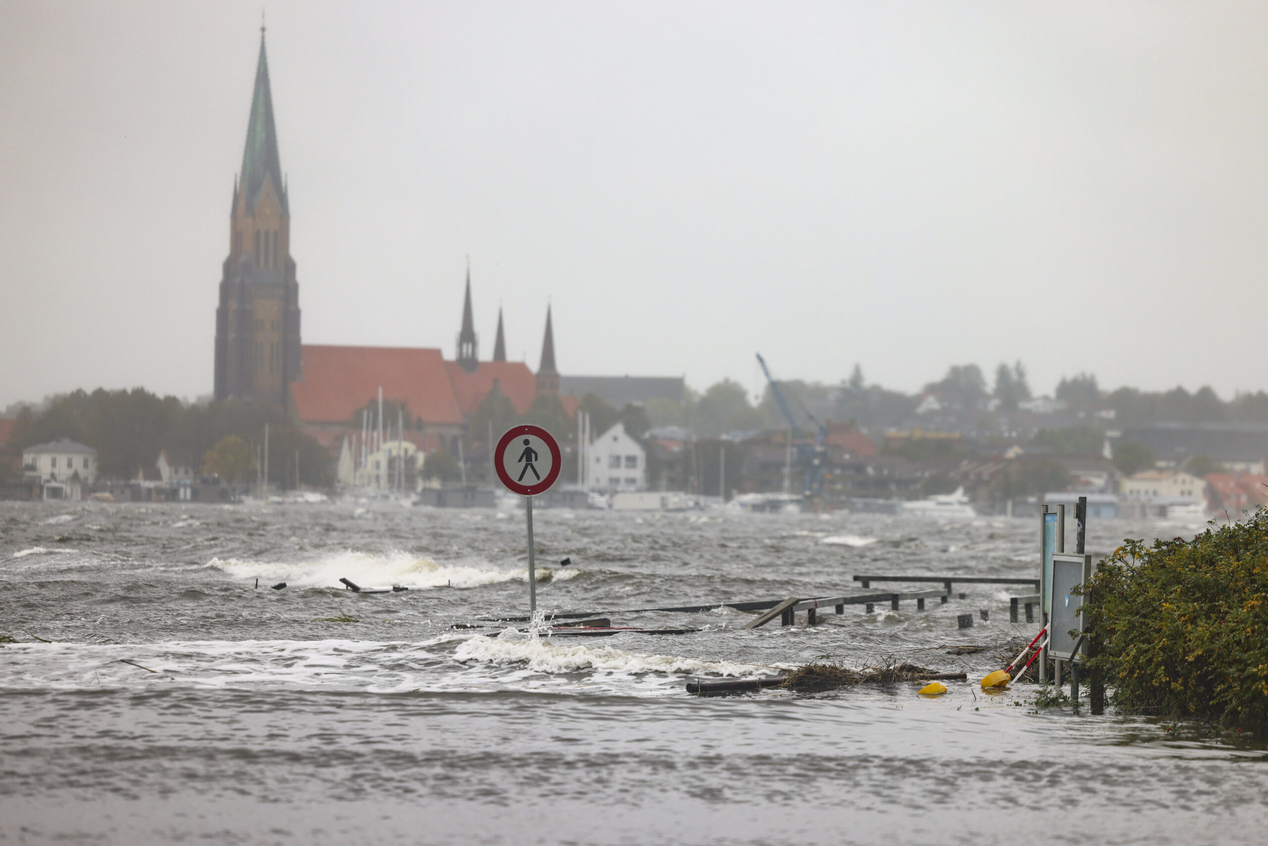 Sturmfluten wie die im Oktober an der Ostsee könnten durch den Klimawandel häufiger werden (Archivbild).
