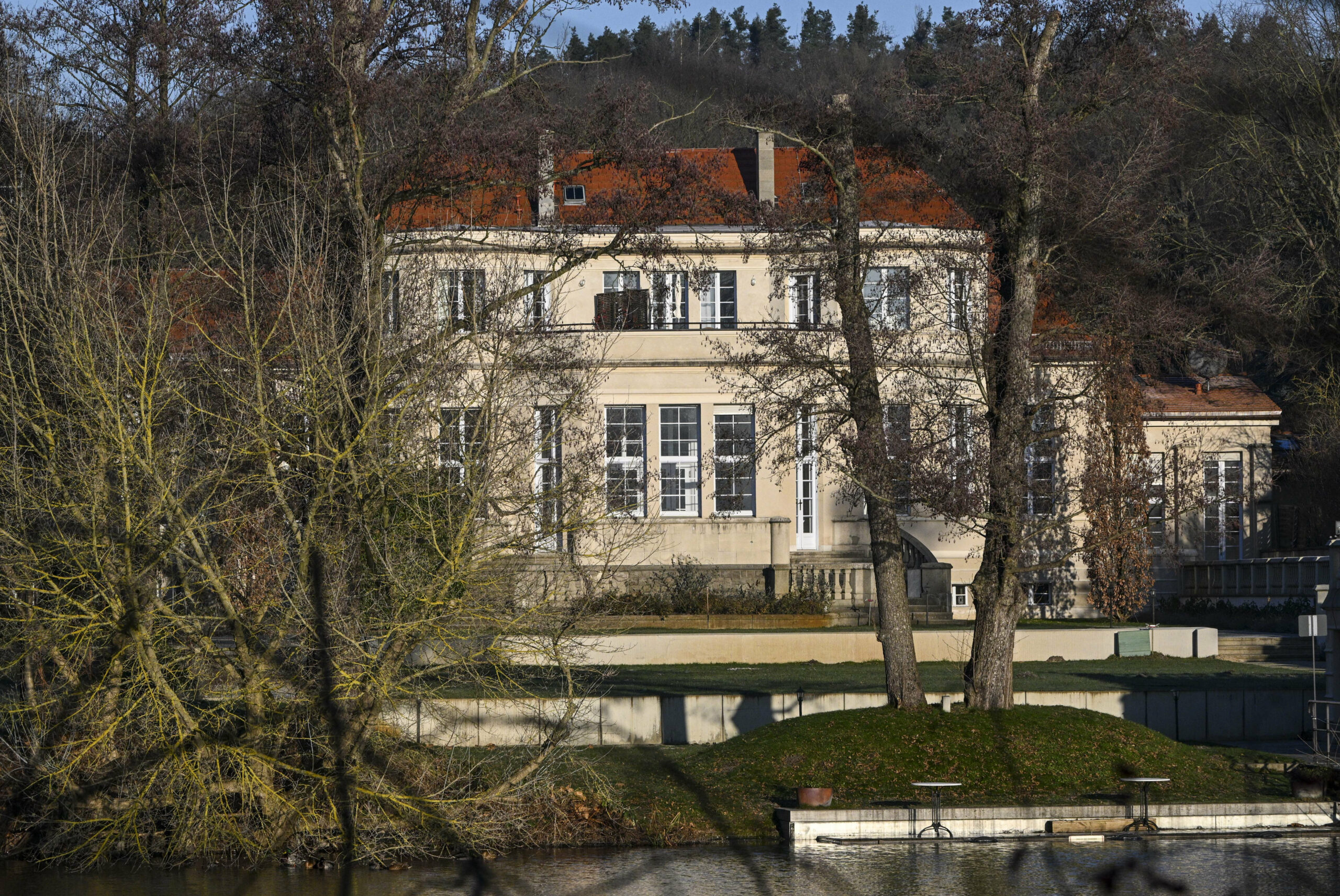 Blick auf das Gästehaus in Potsdam, in dem AfD-Politiker nach einem Bericht des Medienhauses „Correctiv“ im November an einem Treffen teilgenommen haben sollen.