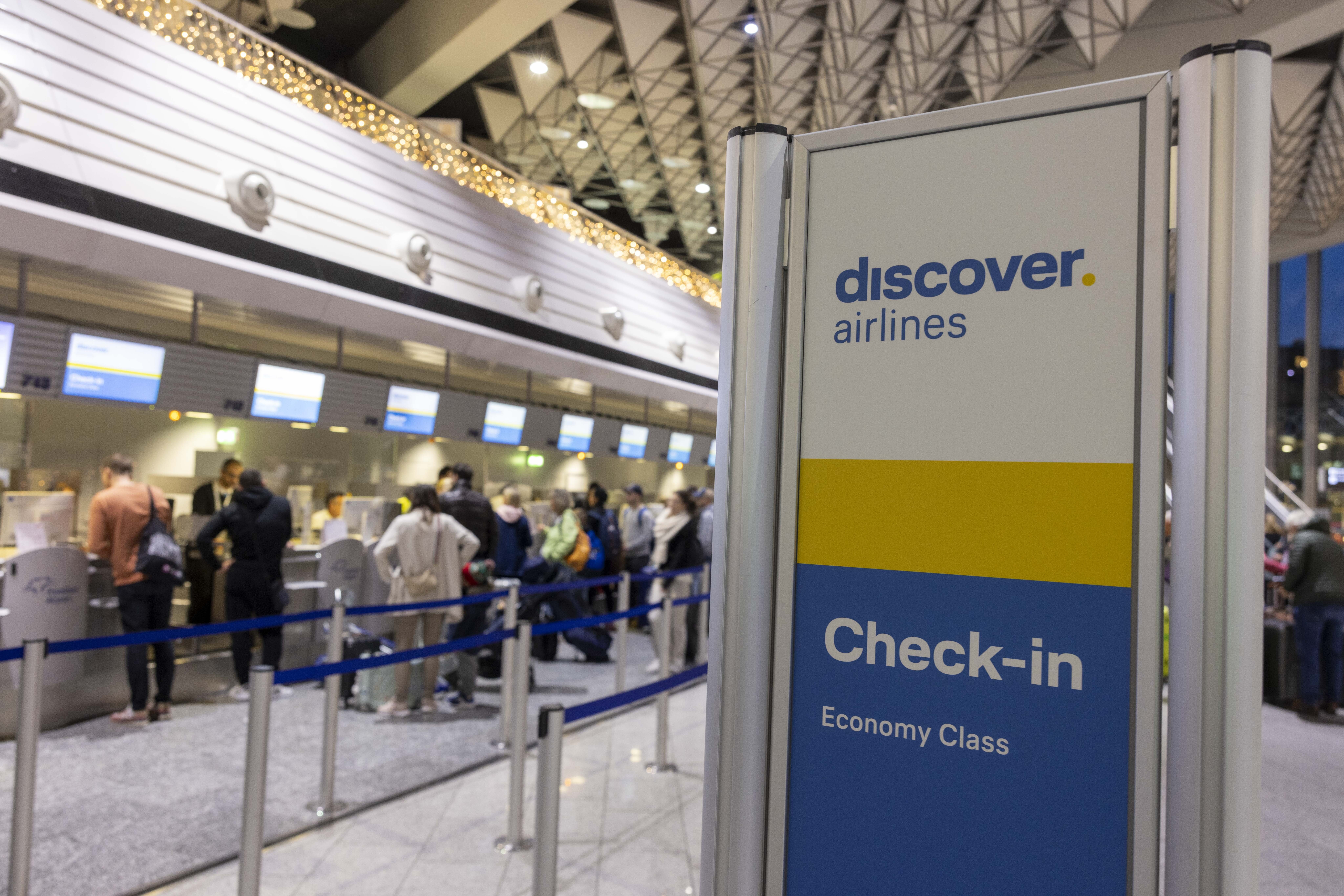 Der Check-In Bereich von Discover Airlines am Hamburger Flughafen