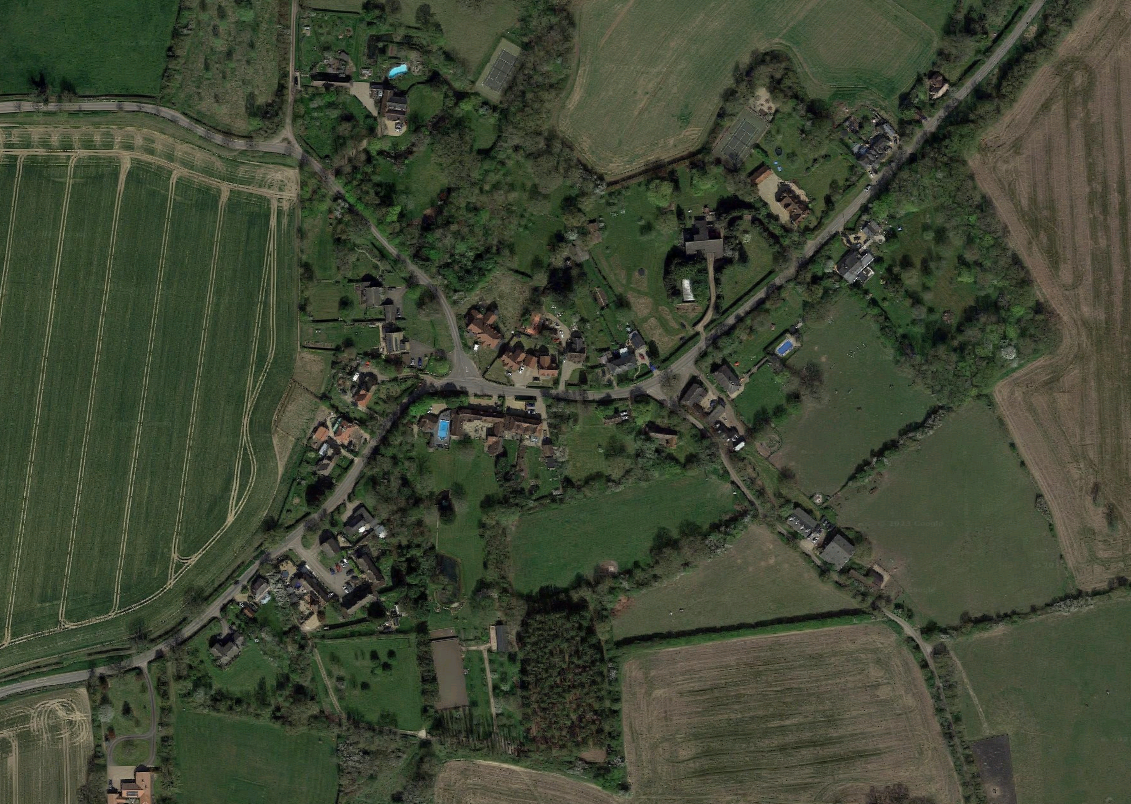 Eine Luftaufnahme des Örtchens Stocking Pelham in Großbritannien.