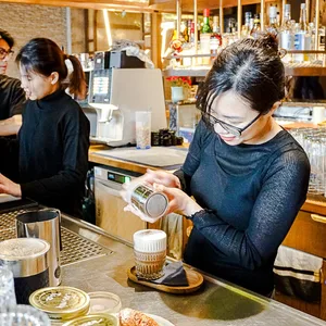 Am Grindelberg hat das vietnamesische Restaurant "1620" eröffnet.