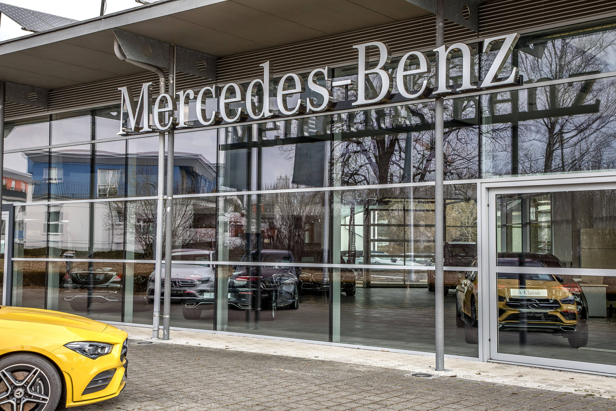 Ein Mercedes Autohaus