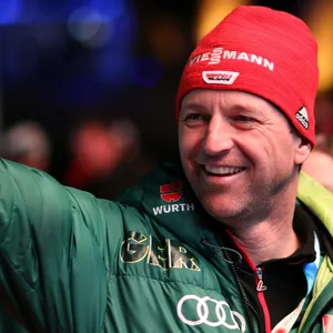 Werner Schuster lacht