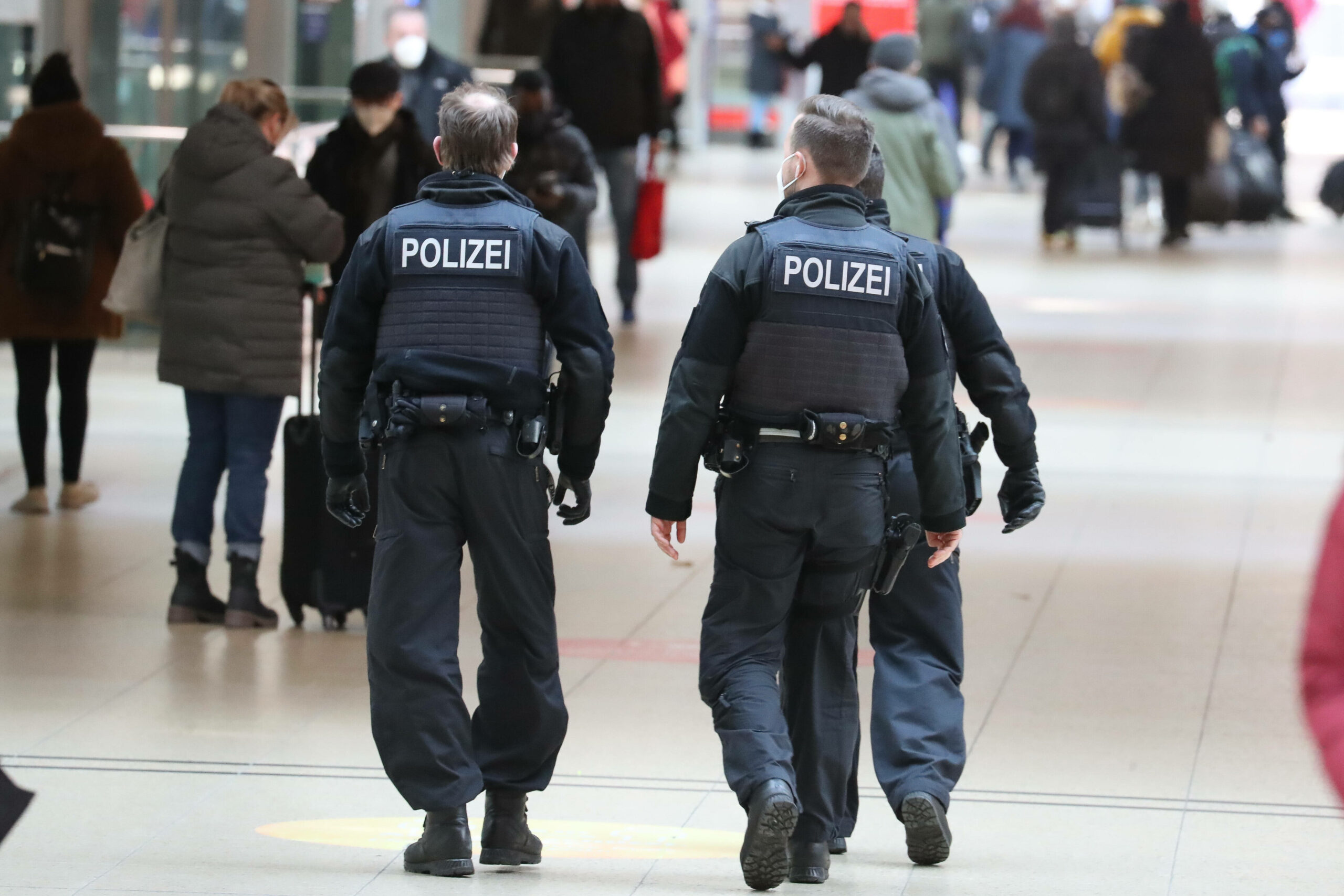 Bundespolizisten am Hauptbahnhof in Hannover