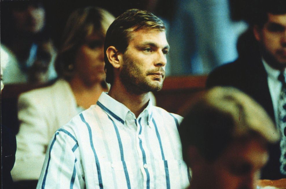 Serienkiller Jeffrey Dahmer während seines Prozesses vor Gericht im Juli 1991 in Milwaukee in den USA. (Archivbild)Serienkiller Jeffrey Dahmer während seines Prozesses vor Gericht im Juli 1991 in Milwaukee in den USA. (Archivbild)