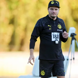 Edin Terzić beim BVB Training