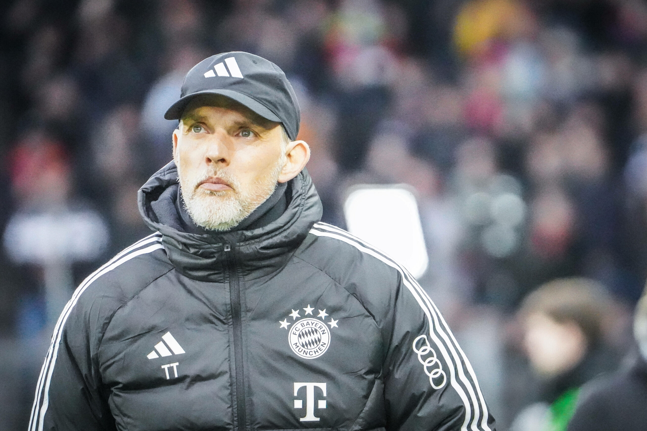 Bayern-Trainer Thomas Tuchel schaut nachdenklich