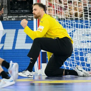 Andreas Wolff ballt die Faust