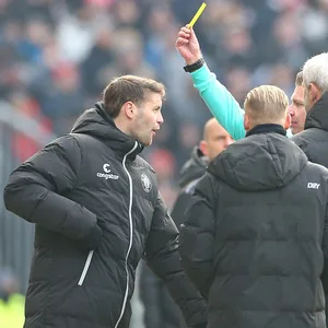 Hürzeler sieht seine vierte gelbe Karte