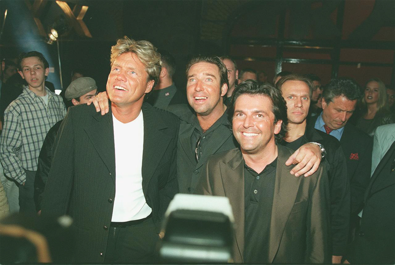 Dieter Bohlen (l-r), Party-König Michael Ammer und Thomas Anders im Traxx