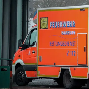 Fußgänger auf glatten Gehwegen ausgerutscht – viele Einsätze für rettungswagen