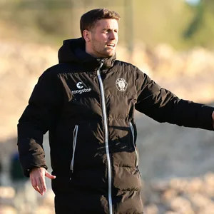Fabian Hürzeler coacht seine Mannschaft