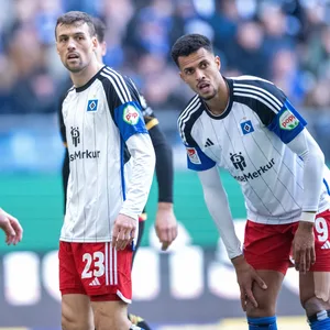 Jonas Meffert und Robert Glazel gucken verwirrt