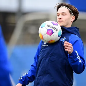 Noah Katterbach ist seit Mittwoch wieder im HSV-Training.