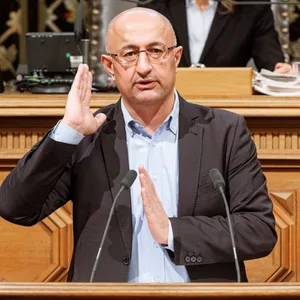 Mehmet Yildiz verlässt die Linkspartei in Hamburg.
