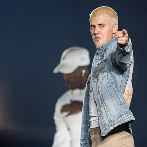 Der kanadische Popsänger Justin Bieber steht während seiner „Purpose World Tour“ auf der Bühne.