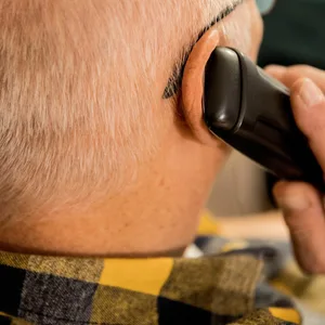 Die Täter setzten den Senior am Telefon unter Druck. (Symbolfoto)