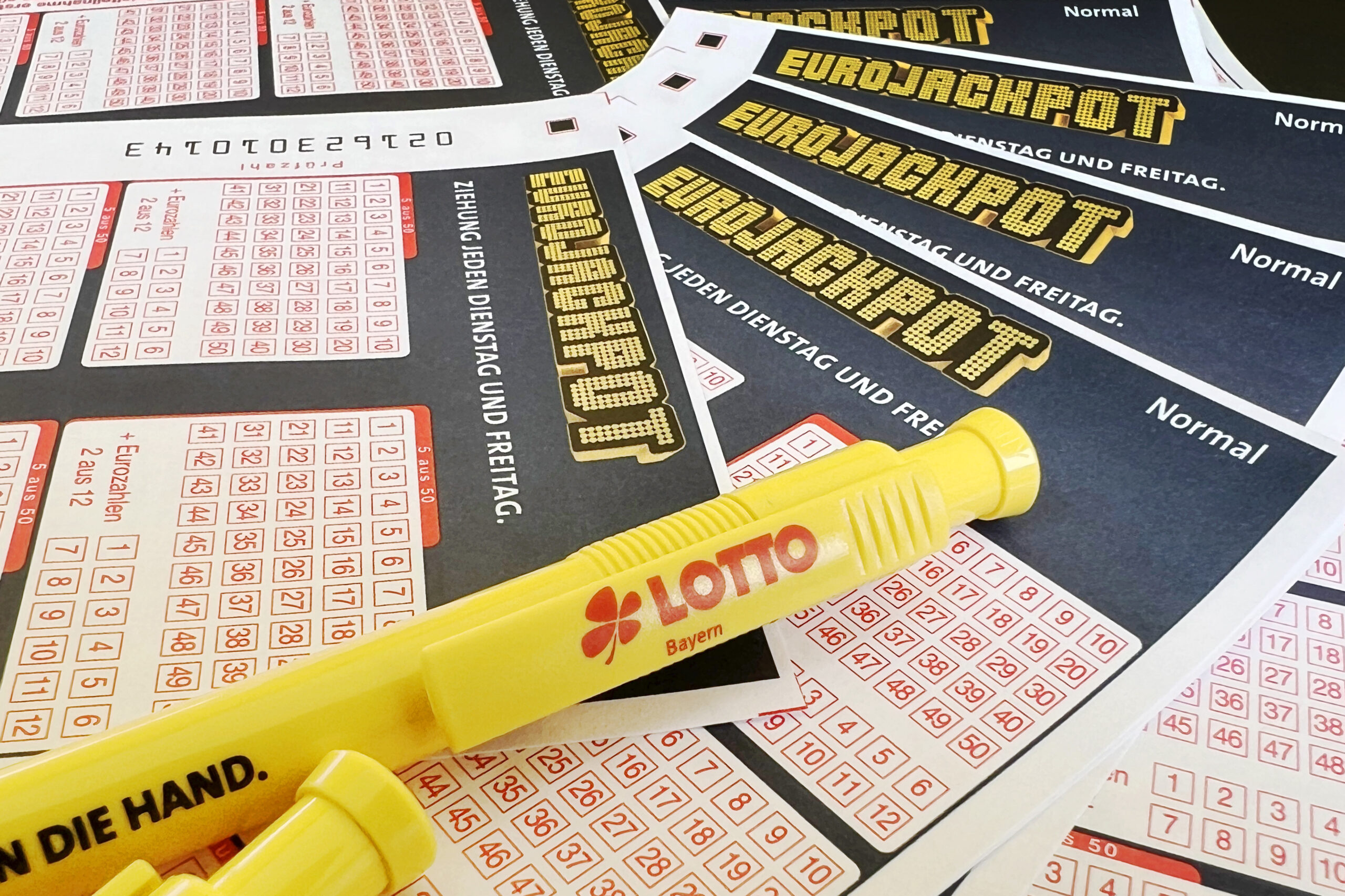 Lottoscheine des Eurojackpots