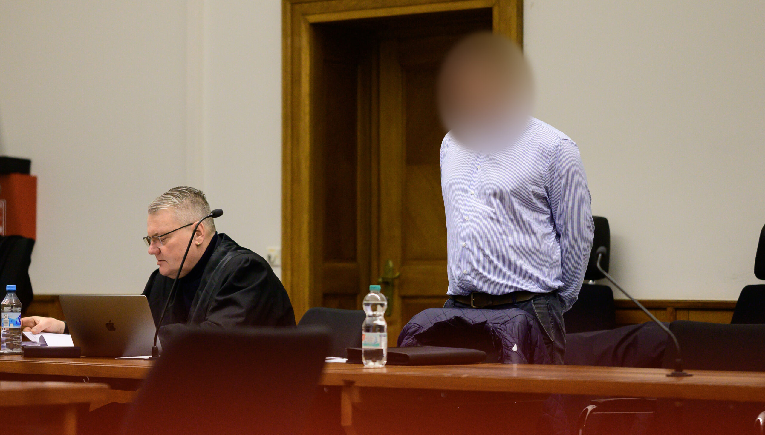 Im Prozess um den tödlichen Radlader-Unfall während eines sommerlichen Zeltlagers im niedersächsischen Toppenstedt kam heute das Urteil.