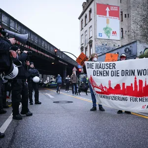 Demonstranten Sternbrücke