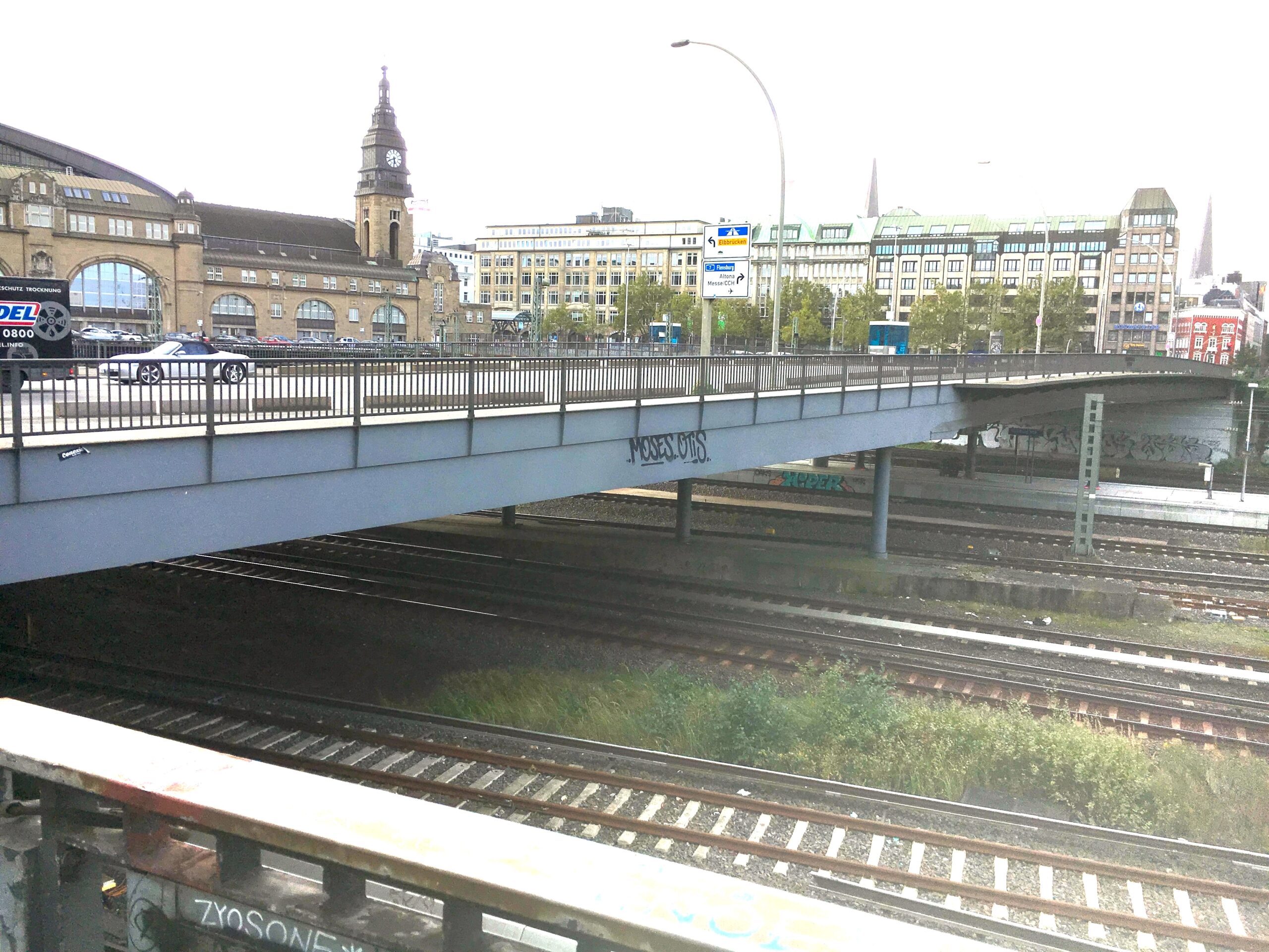 Die Ernst-Merck-Brücke in der Hamburger City ist marode.