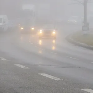 Straße im Nebel